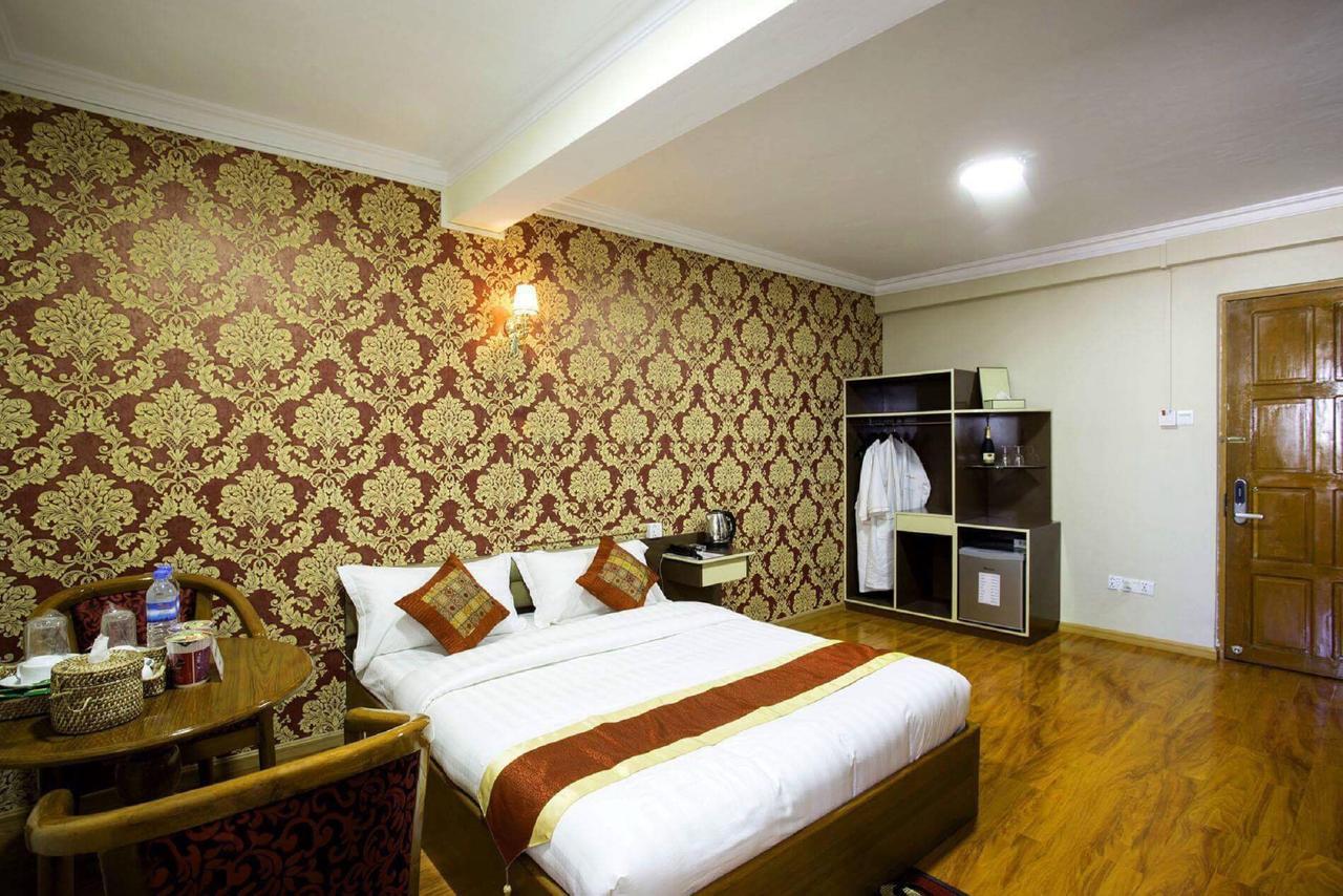 Thiha Bala Hotel Pyin U Lwin Zewnętrze zdjęcie
